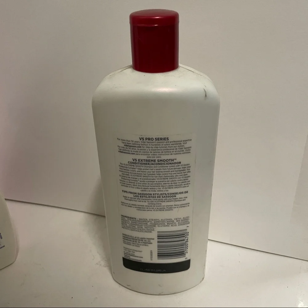 Vidal Sassoon Extreme Smooth Glossing Conditioner HTF
